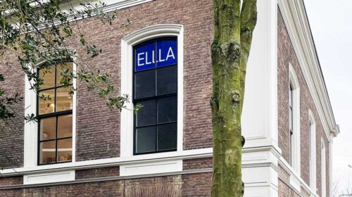 signing-pand-ELLLA_7